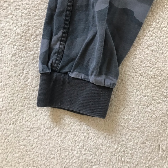 TNA Aritzia grey army pants - Picture 4 of 6